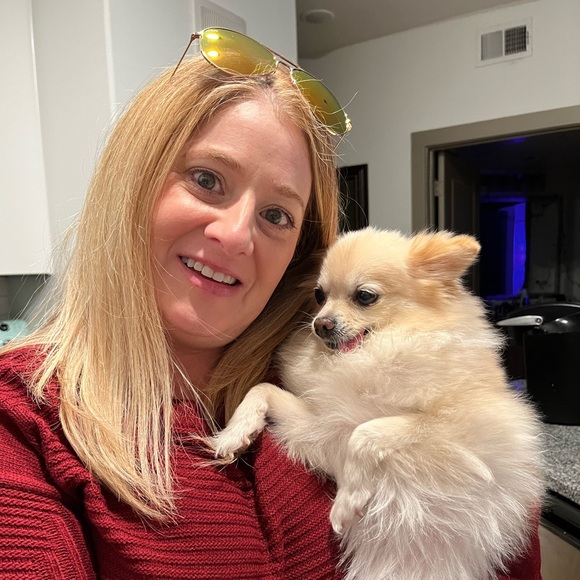 Meet your Posher, Christy - Picture 2 of 2